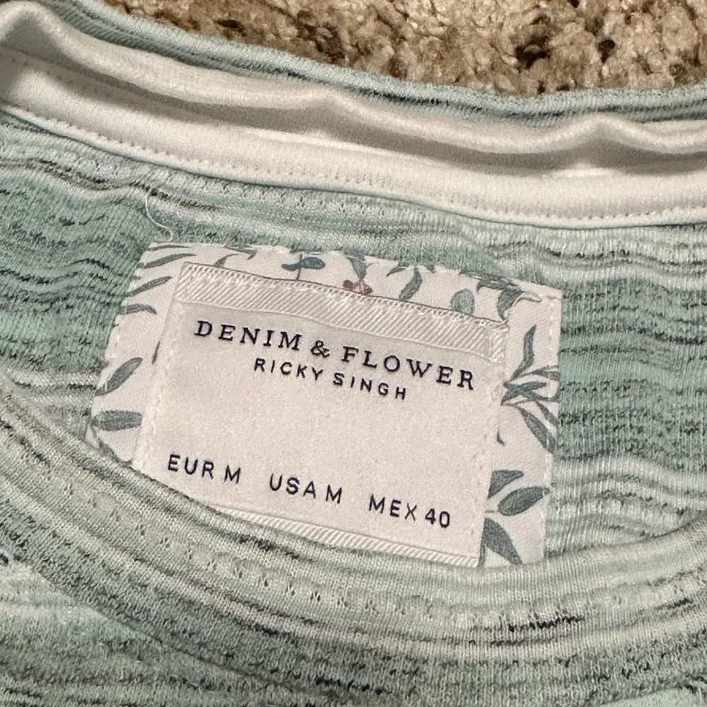 Denim & Flower Ricky Singh T-Shirt Women M Mint Green Excellent Striped Tee